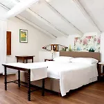 Agrirelais Eremo Sant'anna Farm stay Valverde (Sicily)