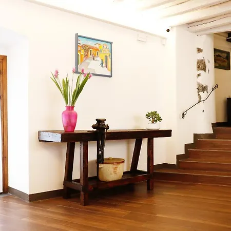 Gospodarstwo agroturystyczne Agrirelais Eremo Sant'anna Valverde (Sicily)