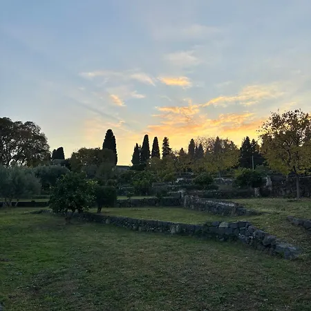 Alloggio per agriturismo Agrirelais Eremo Sant'anna *