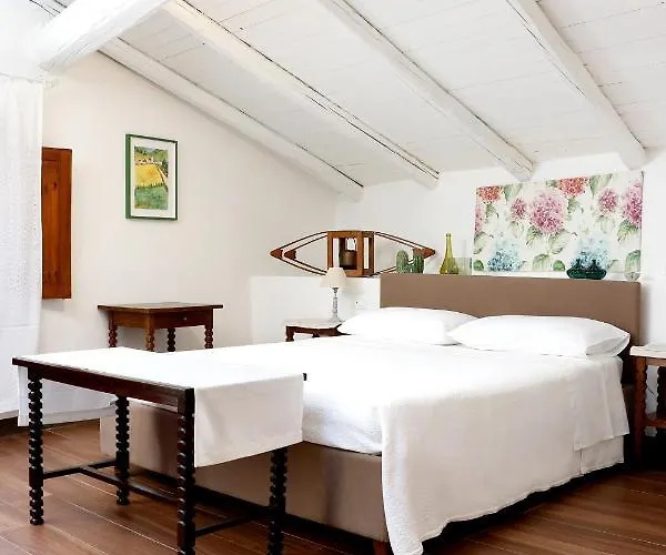 Agrirelais Eremo Sant'anna Alloggio per agriturismo Valverde (Sicily)